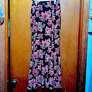 Nwot skirt. Never got to wear!! Beautiful